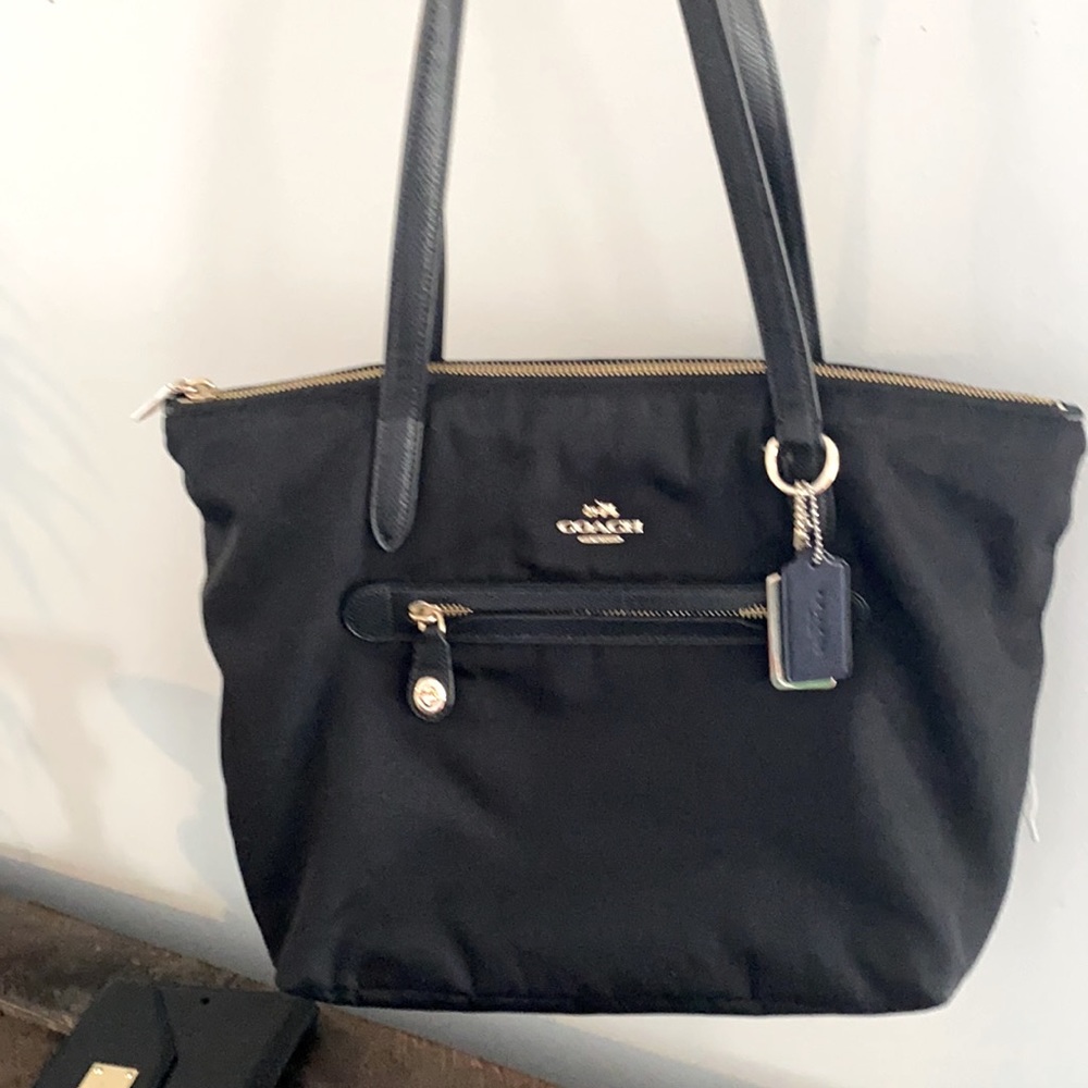 Coach purse - Picture 3 of 14
